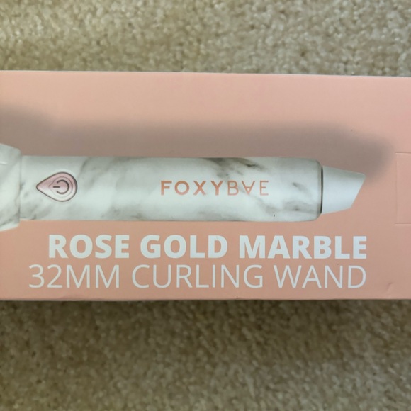 FOXYBAE ROSE GOLD MARBLE 32MM CURLING WAND - Picture 2 of 6